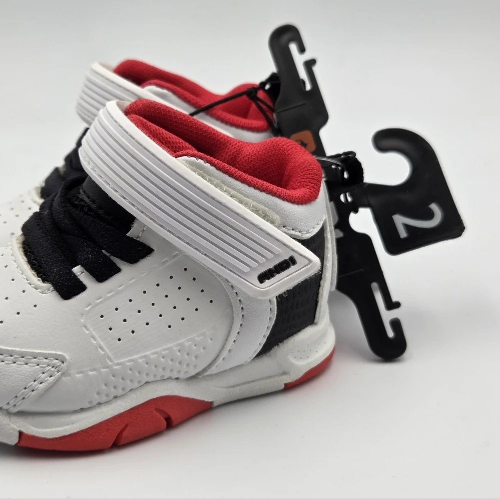 AND1 Boys Basketball Shoes Size 2 Toddler White Black Red New - Picture 7 of 7